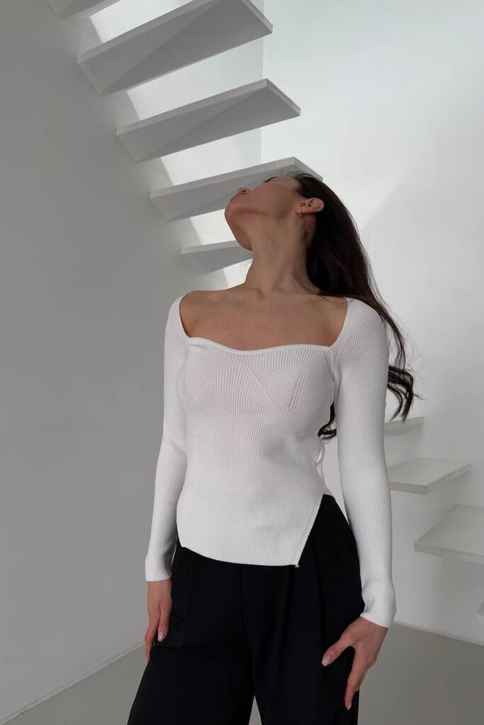 Stretch Ribbed Long Sleeve Knit Top